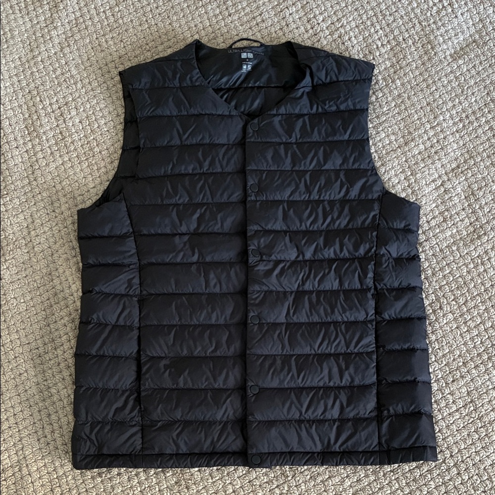Uniqlo Men's Dark Puffer Vest